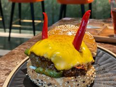 恶魔汉堡-Let'sBURGERplus·非常创意汉堡(三里屯店)
