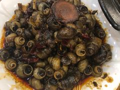 -江城燕子大排档(江汉路步行街店)