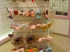 Lizzie饰品店F211-莲花国际广场