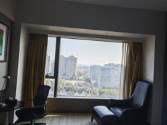 -上海虹桥西郊假日酒店