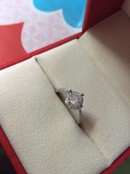 -威德钻石-克拉钻大本营(南京东路店)