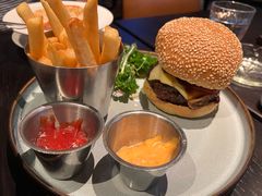 美式烧烤牛肉汉堡配番薯条-bluefrog蓝蛙(水游城店)