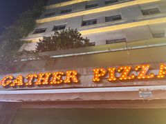 -Gather pizza