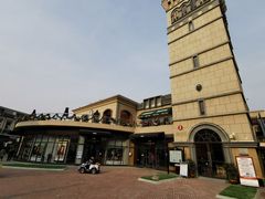 -王府井奥莱临潼小镇(临潼店)