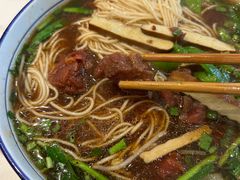 -镇南锅盖面馆(解放路店)