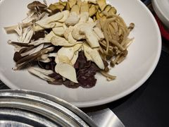 -黔蘑菇四季餐厅(观山湖店)