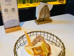 -Mogul Eatery·大亨餐酒馆