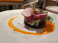 生牛肉塔塔配牛油果酱-Solo(衡山路店)