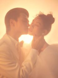 -至臻微拉婚纱摄影