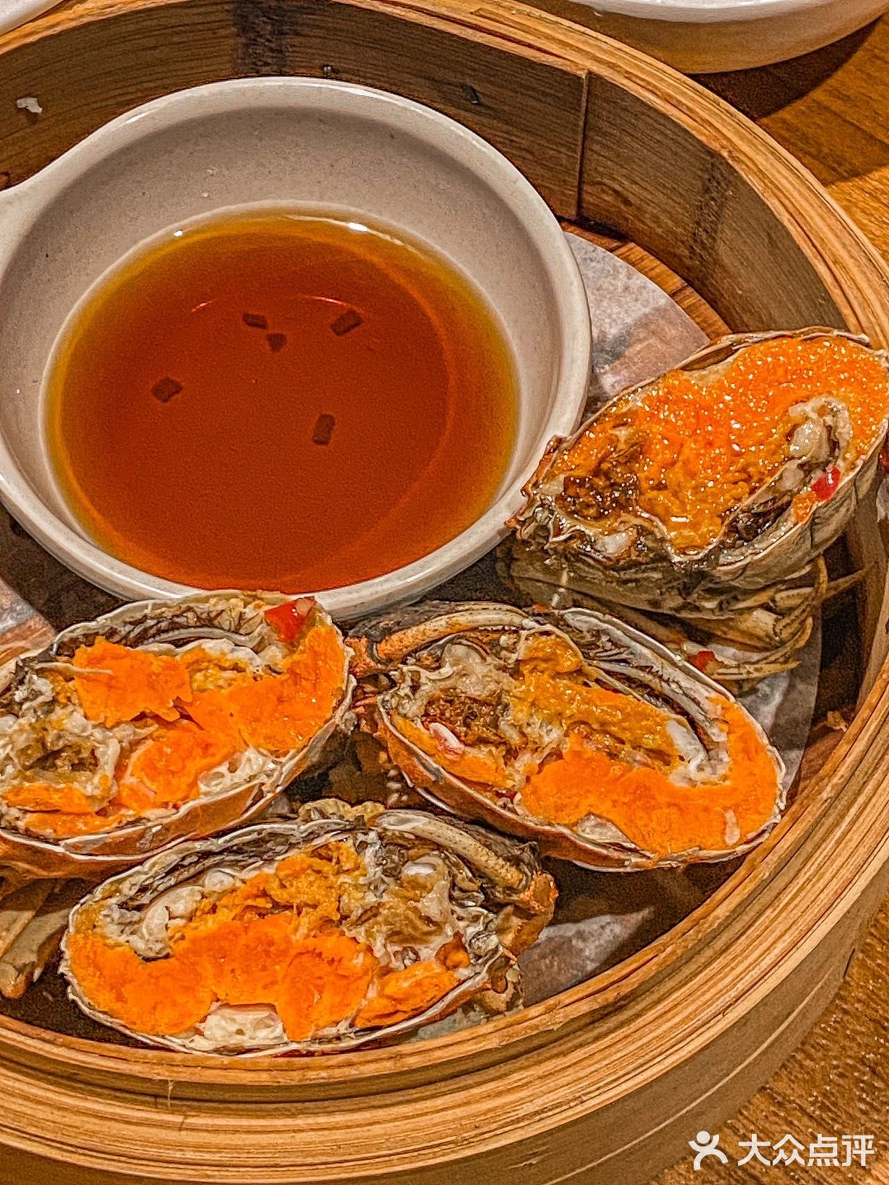 一口下去真的yyds！️火焰铁板烤鲈鱼 鱼超大一份！