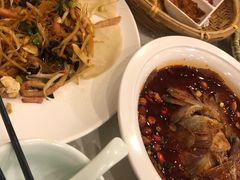 炒合菜-鑫巴蜀小镇 · 水煮鱼专研店(玉桥店)
