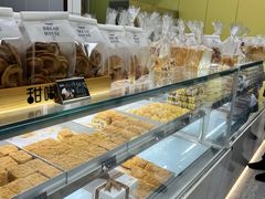 面包甜点陈列柜-甜嘟嘟烘焙坊(舒城路店)