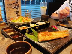 进口开片鱼-铭牛烧肉·和牛海鲜自助(高新月牙湖店)