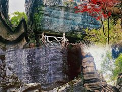 -梭布垭石林景区