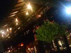 -Dash Teak House