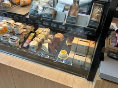 -星巴克(上海长宁来福士1F店)