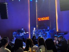 -TZ House音乐现场(来福士中心店)