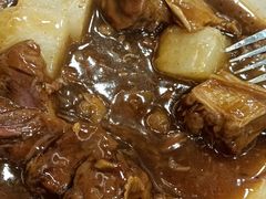 萝卜牛腩饭-喜莲咖啡