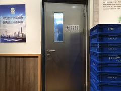 -The Habit Burger Grill 哈比特汉堡(世博店)