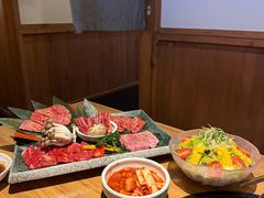 -炼火烤肉店