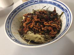 葱油肉丝拌面-大时代美食面馆