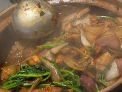 -胡须佬鸡煲四季火锅店(石厦西村直营店)