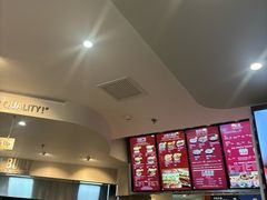 -The Habit Burger Grill 哈比特汉堡(世博店)