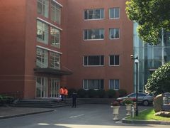 -华东师范大学第二附属中学(张江校区)