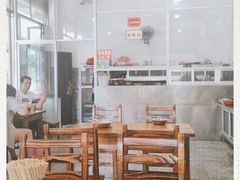 大堂-路口村义和米粉店