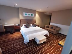 -怡华威斯达酒店(重庆医科大学附属儿童医院店)