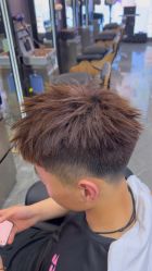 -藤野造型烫染·漂发