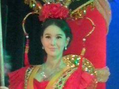 -金东尼人妖秀