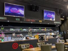 大堂-汽车博物馆主题餐厅