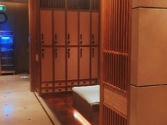 -荣和水汇洗浴足疗按摩休闲会所
