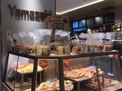 面包甜点陈列柜-山崎面包(静安久光店)