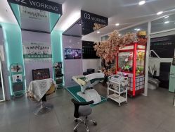 -黑奥秘脱发白发中心