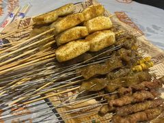 -老街烧烤大排档·地道湖北菜·龙虾馆(汉口火车站店)