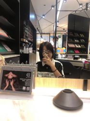 -HAIR CORNER