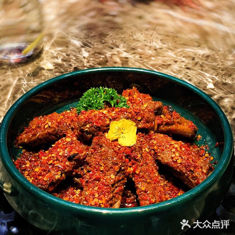 ♨️在喜欢的地方和喜欢的人享受喜欢的湘菜｜2046湘味厨房