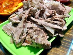 手抓羊排-清真.德枭炕肉店.青海菜(大新街夜市店)