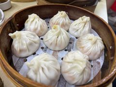 -莱莱小笼·乔艾