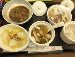 -森宝月子中心(白云山店)