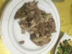 苏莱特色啃牛骨头-苏莱特色牛骨滩羊手抓馆(长城东街总店)