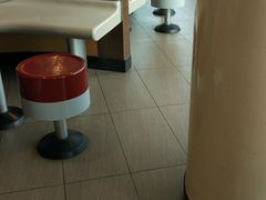 -麦当劳(展览路店)