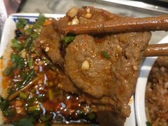 -月满大江经典成都火锅(麻城店)