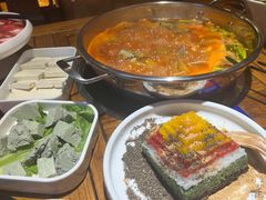 -快活林酸汤鱼鲜品火锅店(甲秀楼店)