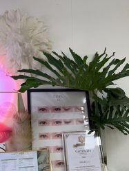 -UN·桃喜日系美睫美甲