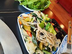 -田家大院东北农家菜铁锅炖(西安总店)