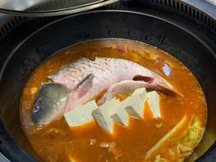 -山河屯铁锅炖(哈西站店)