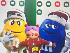 -m豆巧克力世界(上海世茂广场店)